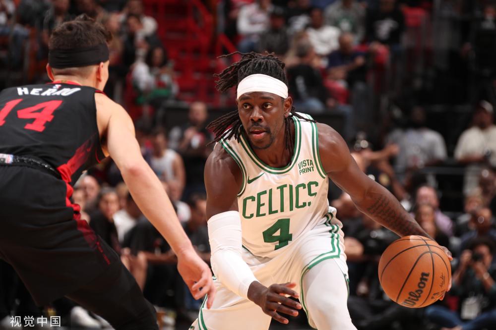 但他的表现 但他的表现