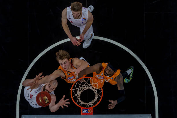 你需要我继 你需要我继